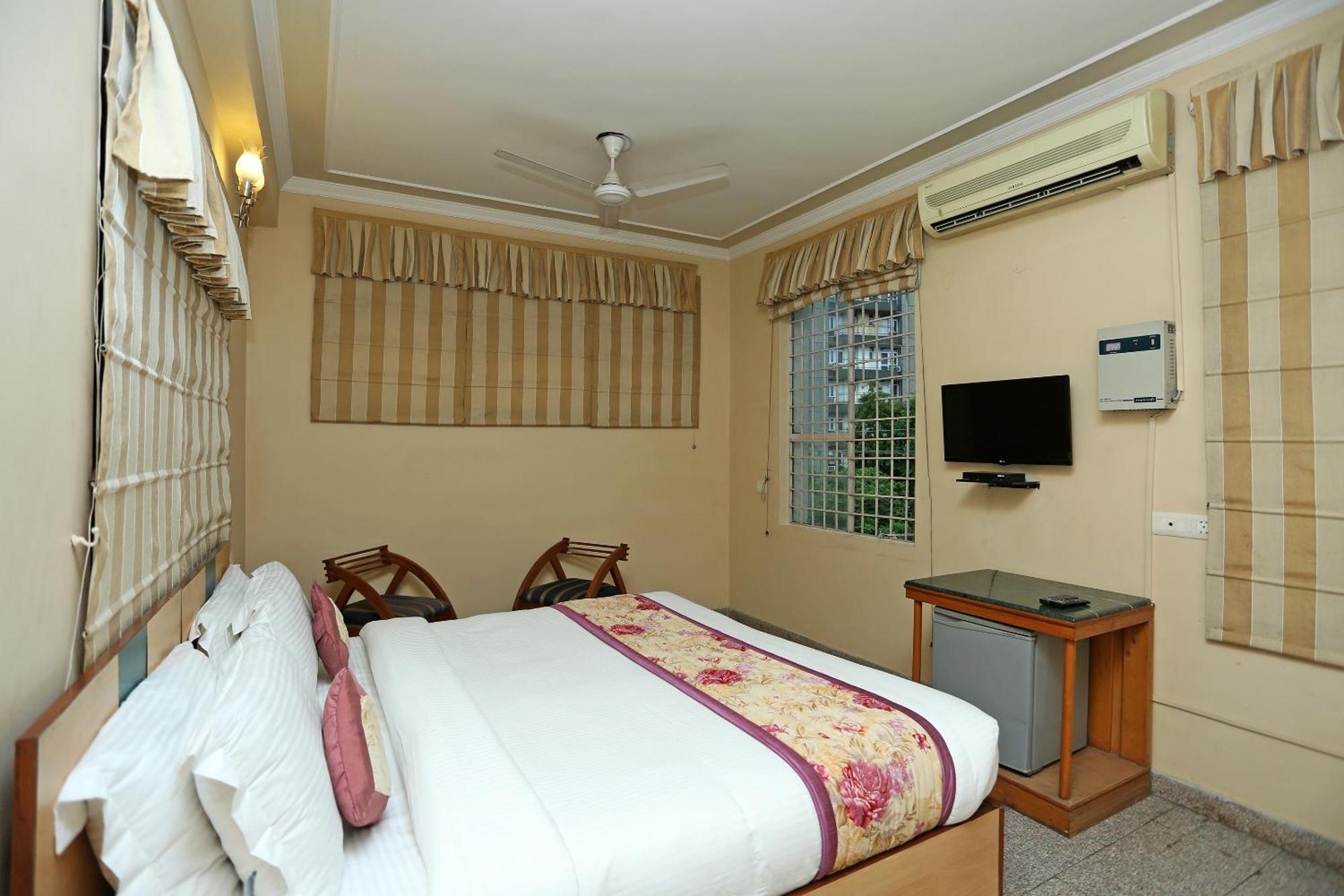 Oyo 1639 Hotel Anand Hospitalities Gurgaon Exterior photo